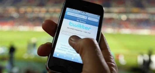 Small School Social blog from Edgewood College's David Petroff: To mention (student-athletes in official Twitter accounts) or not to mention?